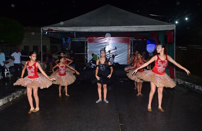 Cultura Presente: Prefeitura de Penedo leva entretenimento e outras ações à Praça Clementino do Monte