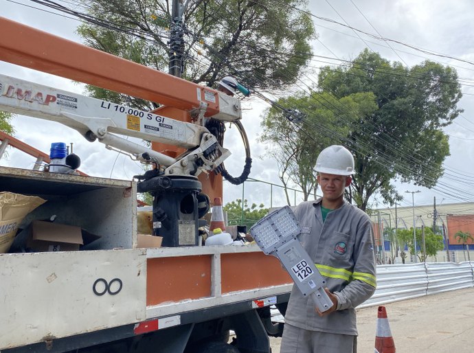 Conjunto Salvador Lyra recebe iluminação 100% LED