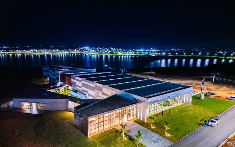 Prefeito Luciano Barbosa assina, nesta sexta (9), ordem de serviço para início das obras do Teatro Municipal