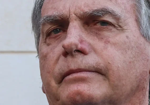 Bolsonaro promete apoiar rivais do PL onde a sigla se aliar à esquerda