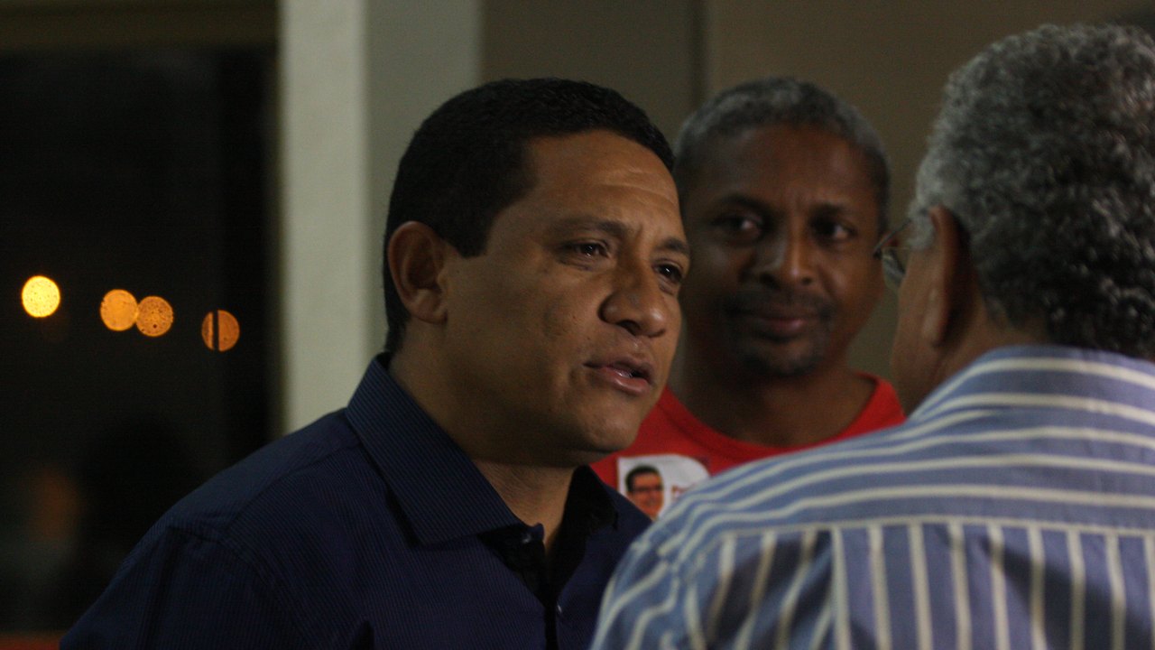 Júlio Cezar participa de debate em Delmiro Gouveia