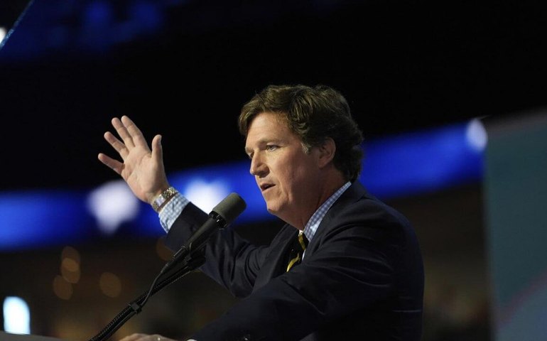 Tucker Carlson acusa Trump de ser 'cúmplice do ato de guerra', em relação à escalada entre Irã e Israel