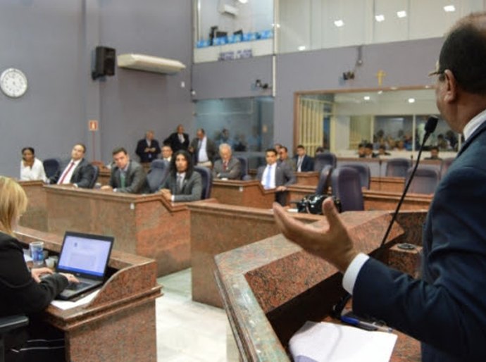 Vereadores voltam a cobrar melhor relacionamento com Executivo