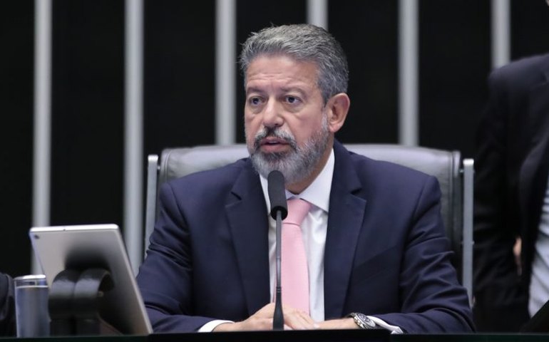 Lira quer votar incentivo a montadoras hoje