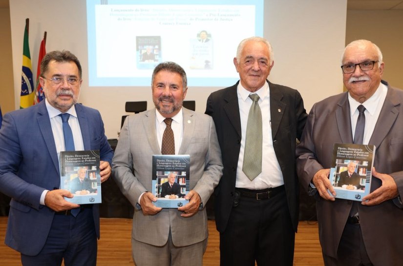 MPAL lança livro de artigos jurídicos em homenagem ao professor e ex-procurador Dilmar Lopes Camerino e de crônicas de Coaracy Fonseca