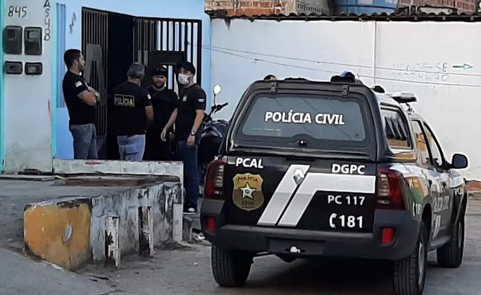 Pelo menos 17 pessoas foram presas por fraude Pelo menos 17 pessoas foram presas por fraude