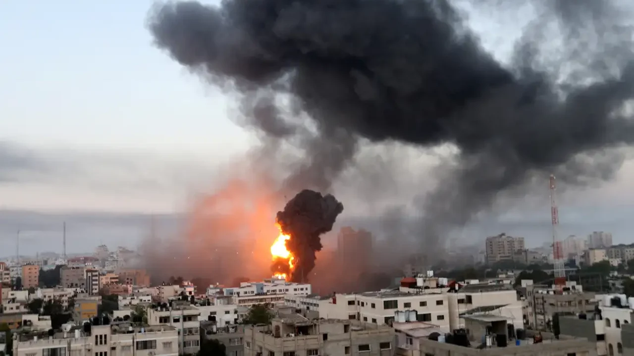 Ataques israelenses em Gaza matam 11 pessoas, a maioria mulheres e crianças