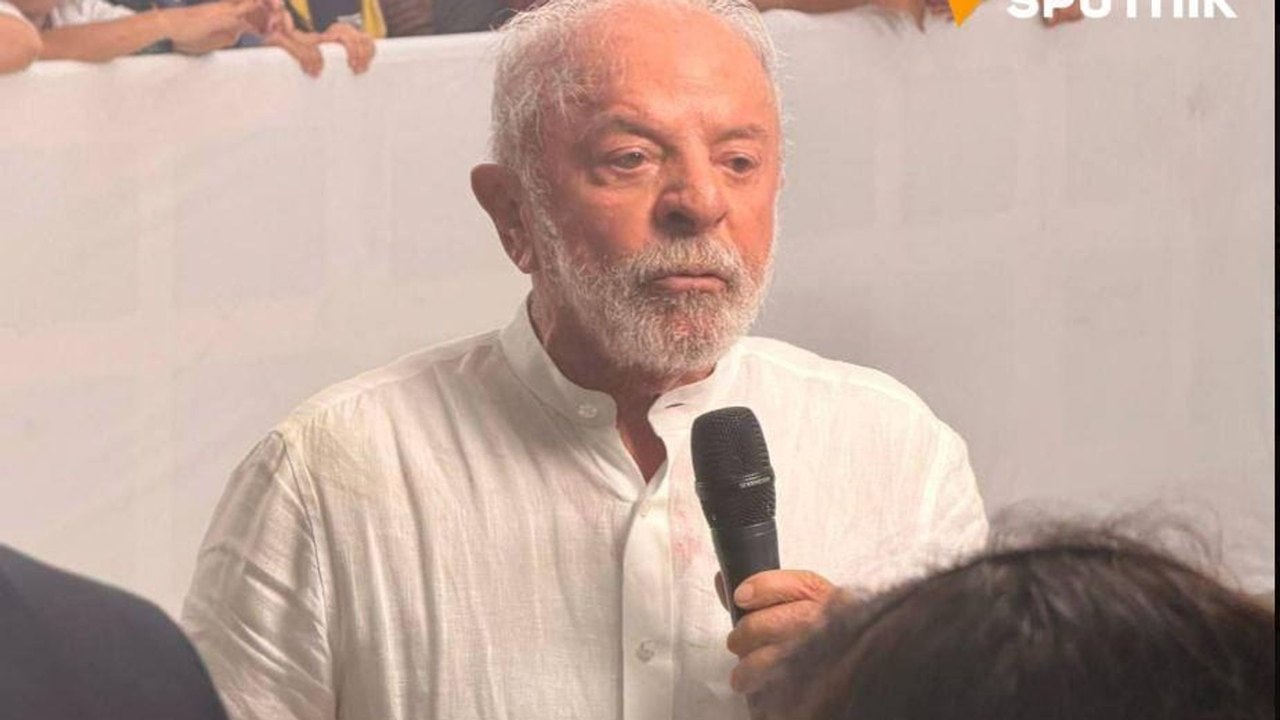 Lula critica Trump durante apresentação do SUS ao diretor da OMS