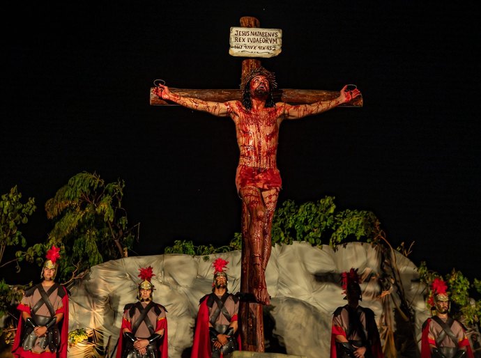 Sucesso de público e emoção marcam os 30 anos da Paixão de Cristo em São Miguel dos Campos