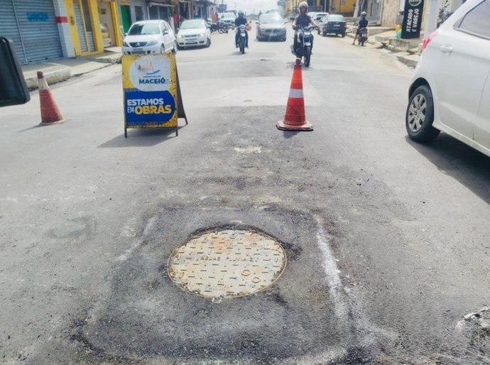 Operação Tampa Bueiro avança com serviços em diversos locais de Maceió