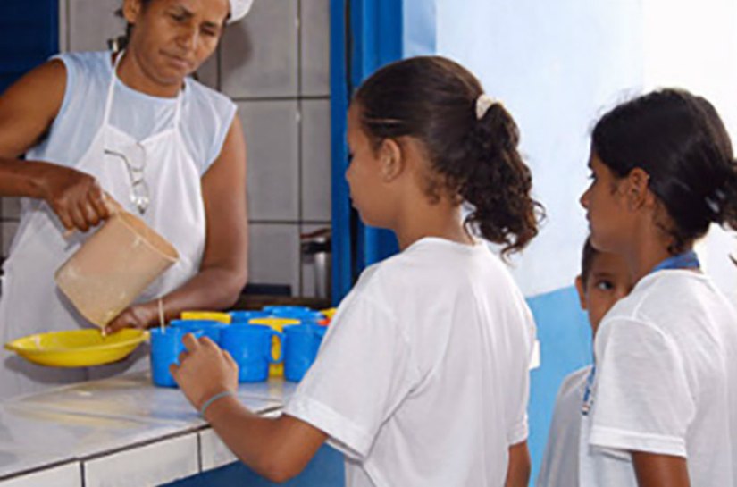 Compra emergencial da merenda escolar é pauta em Arapiraca