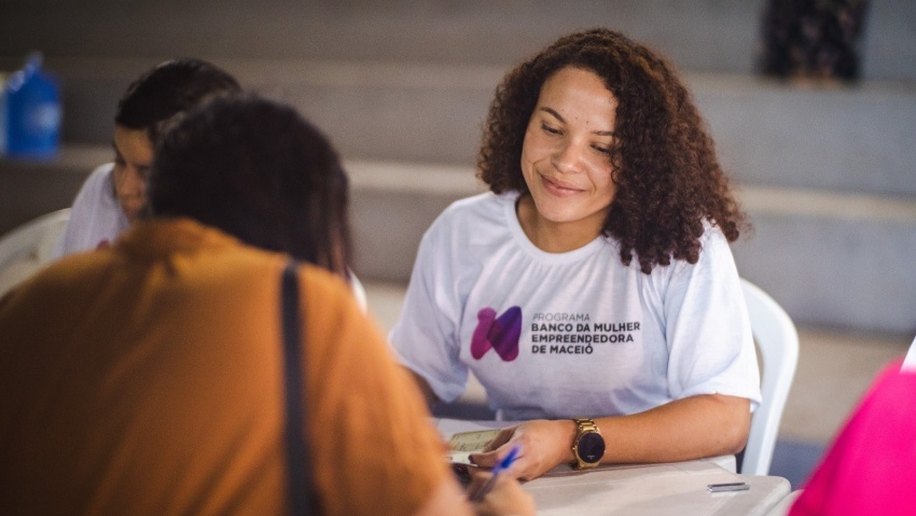 Banco da Mulher impulsiona autonomia financeira feminina