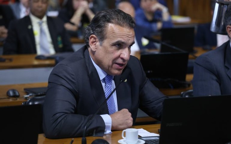 Para deputado, governo deveria priorizar redução de acidentes, não ampliação da CNH; assista