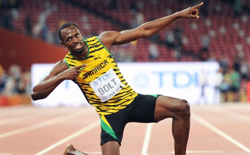 Bolt faz acordo e treinará em time de futebol australiano por tempo indeterminado