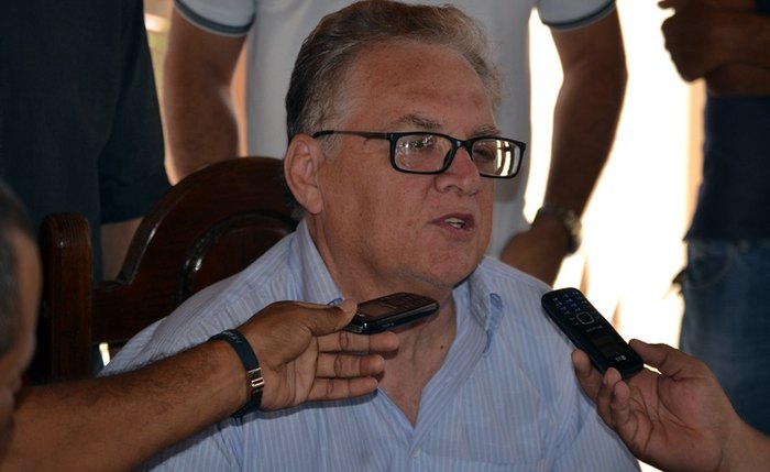 Isnaldo Bulhões, prefeito de Santana do Ipanema