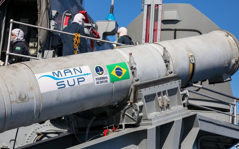 MANSUP: novo míssil antinavio aumenta a capacidade letal da Marinha contra ameaças, nota analista