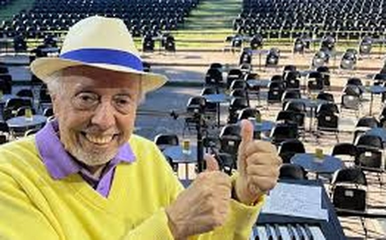 Sérgio Mendes morreu por insuficiência respiratória, diz site