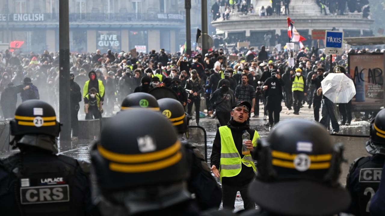Europa promove campanha político-informativa contra a Rússia em meio a protestos, diz Zakharova
