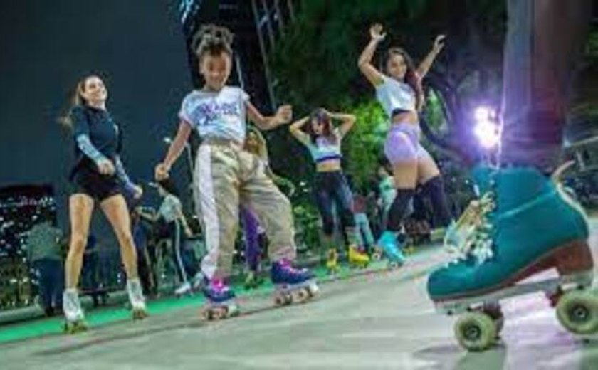 TikTok e pandemia impulsionam onda de mulheres de patins em SP