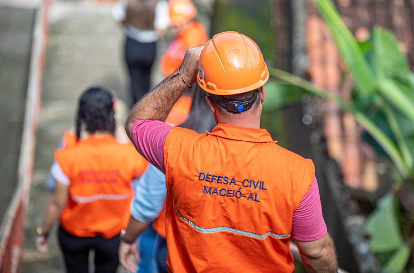 Defesa Civil de Maceió atende chamados da população pelo 199 para ações de prevenção e resposta a emergências
