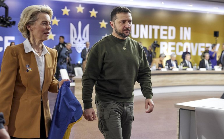 EUA deixam Europa sozinha no fornecimento de armas à Ucrânia, aponta analista