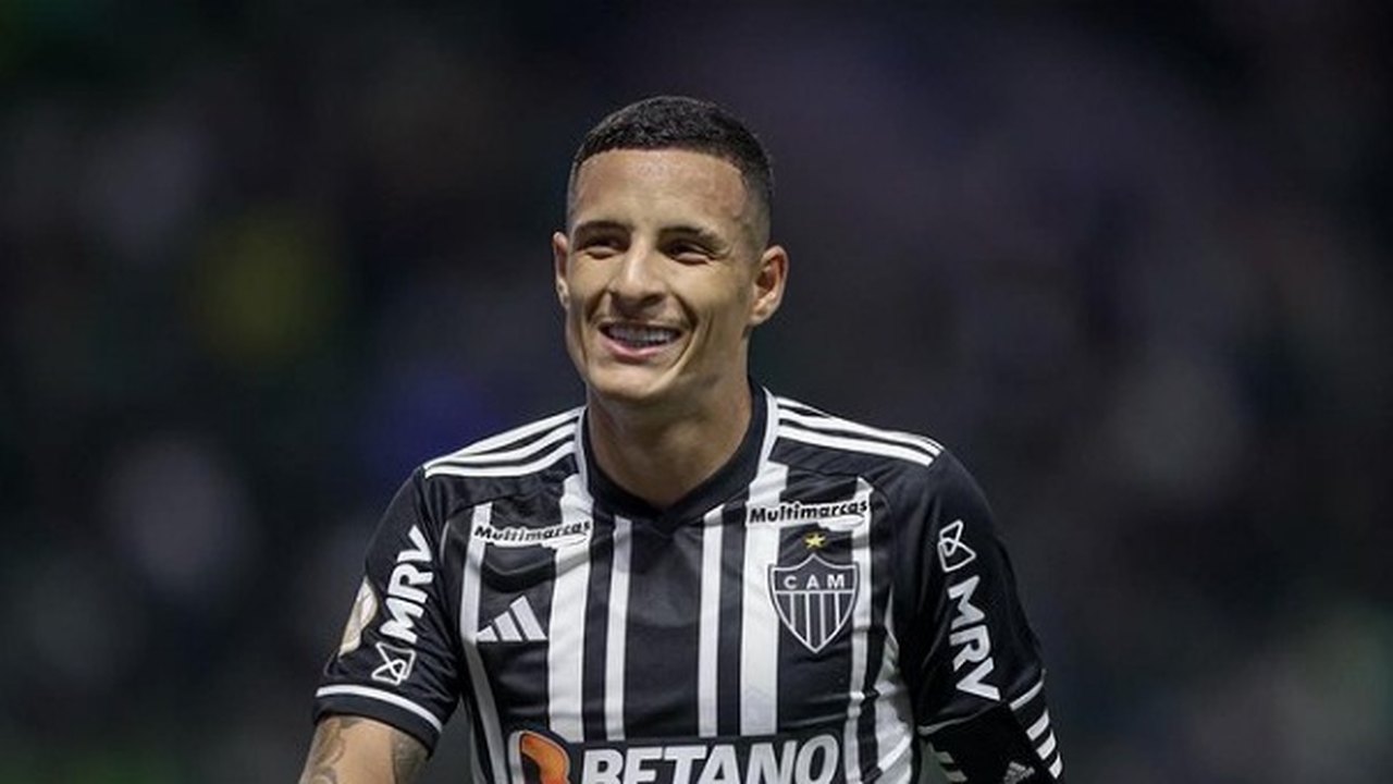 Guilherme Arana renova com o Atlético-MG até 2027 e frustra planos do Corinthians