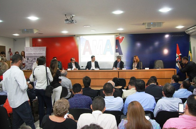 Após convênio com a AMA, municípios poderão emitir nota fiscal