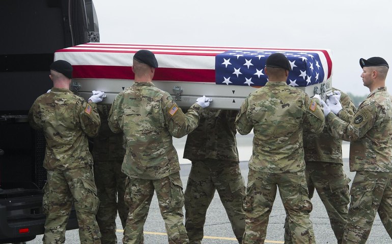 Taxas de suicídio no Exército dos EUA aumentam e levanta preocupações sobre estratégias de prevenção