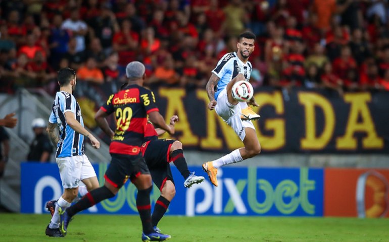 Grêmio apenas empata com o Sport e permanece fora do G-4 da Série B