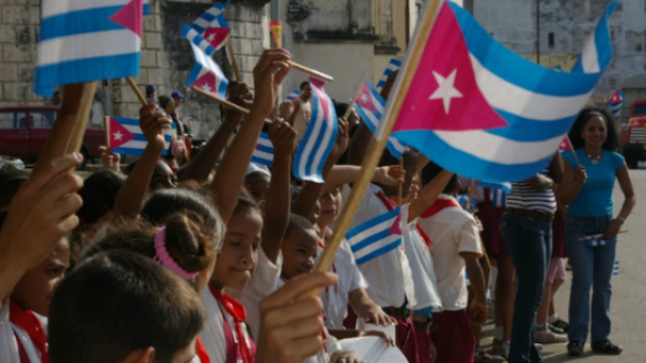 Cuba vai reabrir seu mercado de venda de moeda estrangeira