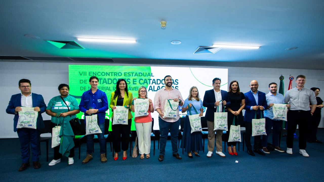 Governo de Alagoas participa do 7º Encontro com Catadores de Materiais Recicláveis