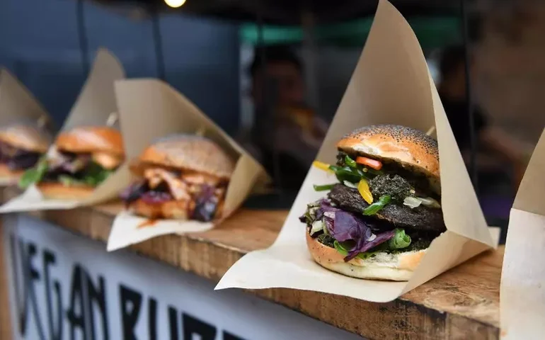 UE caminha para proibir termo 'hambúrguer vegetariano'