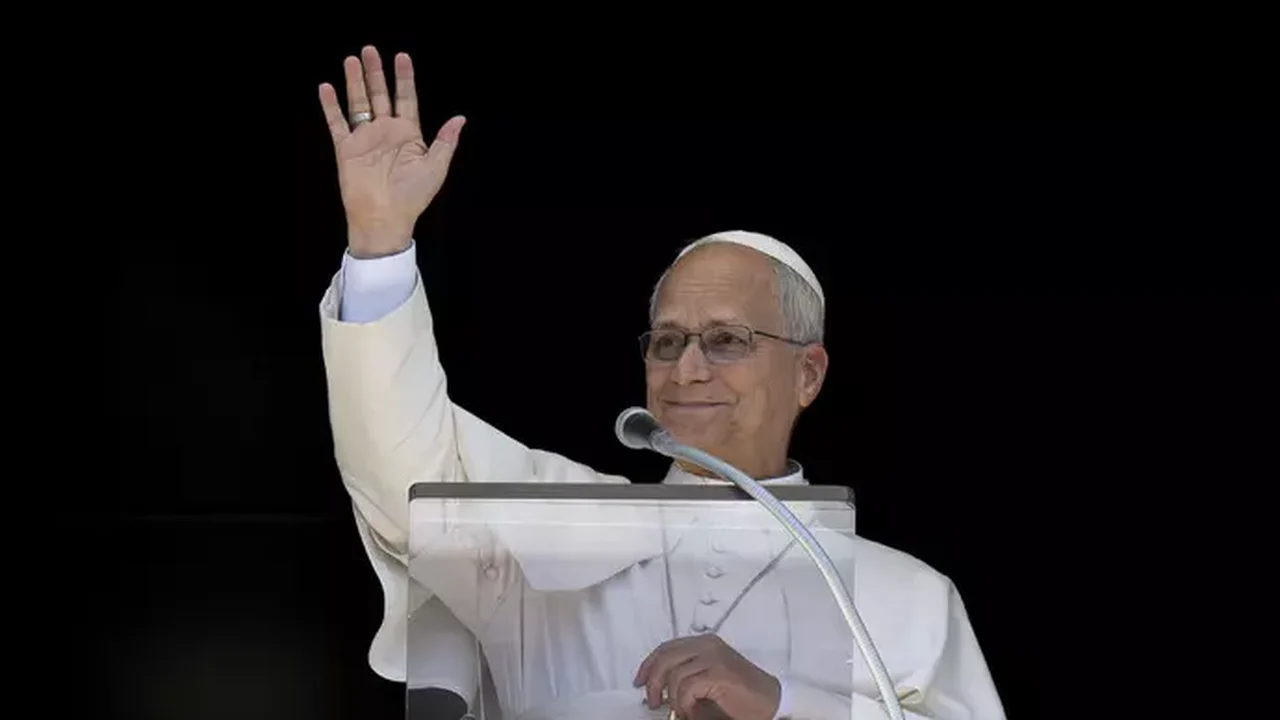 Papa Leão XIV completa 71 anos e recebe homenagens de líderes da Itália