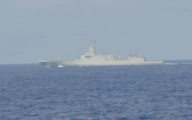 Navios da Rússia e China navegam perto de ilhas japoneses antes de cúpula de EUA, Japão e Coreia do Sul