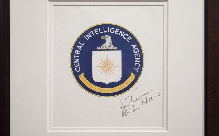 Inteligência dos EUA informa novas autoridades sírias sobre ameaças do Daesh, diz mídia