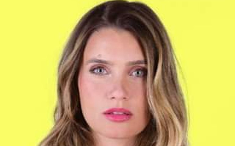 Stephanie Serrat faz participação em 'Família é tudo'