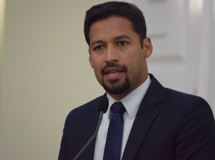 Transporte escolar em Limoeiro será monitorado por sistema de ouvidoria