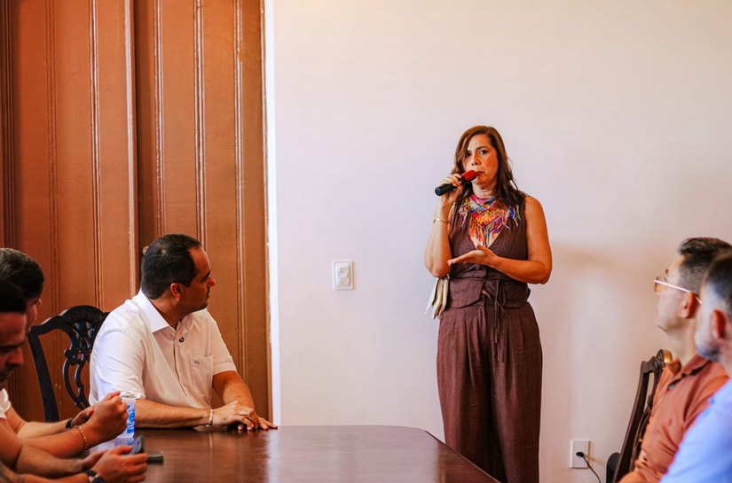 Deodorense Flávia Viviane toma posse como nova secretária de Turismo