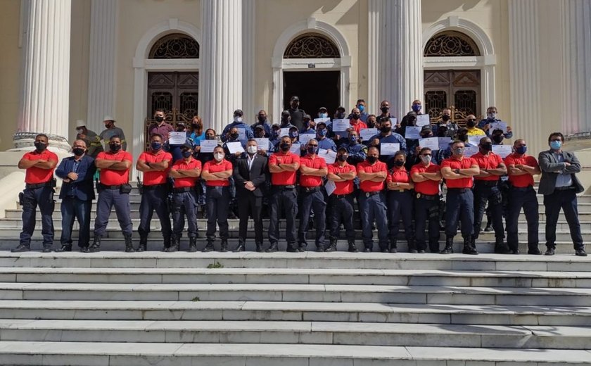 Agentes de segurança concluem 1º Curso de Aperfeiçoamento da Guarda Municipal