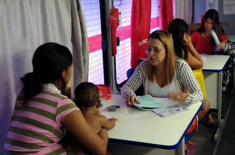Semas e SMS fazem ação itinerante sobre condicionantes do Bolsa Família