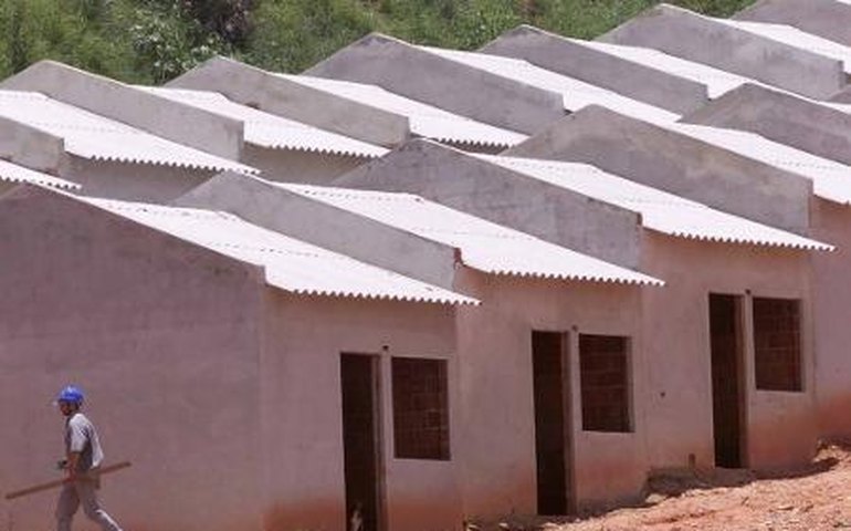 Tenda planeja construção de 10 mil casas de madeira ao ano