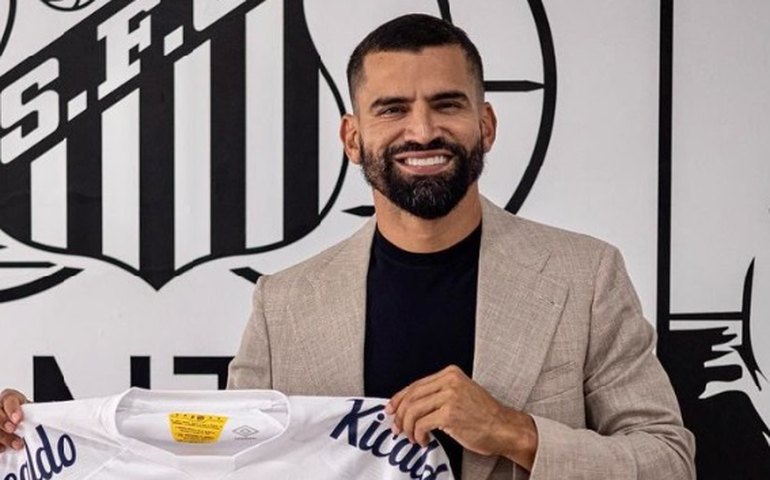 Tomás Rincón é apresentado no Santos e promete 'intensidade' para tirar equipe do sufoco