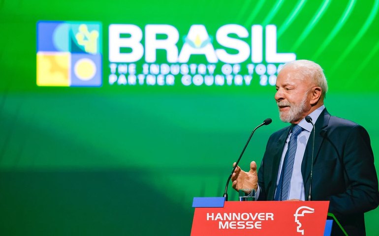 Na Alemanha, Lula destaca liderança do Brasil em biocombustíveis e critica regras da União Europeia