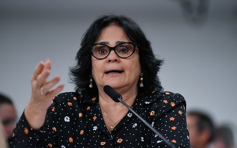 CE debate qualificação da educação básica nesta sexta