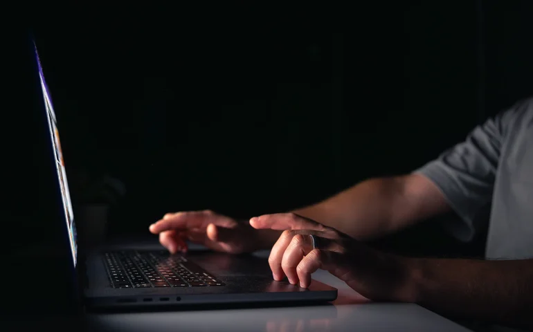 Alerta: golpe usa dados de contribuintes para simular cobranças da Receita Federal