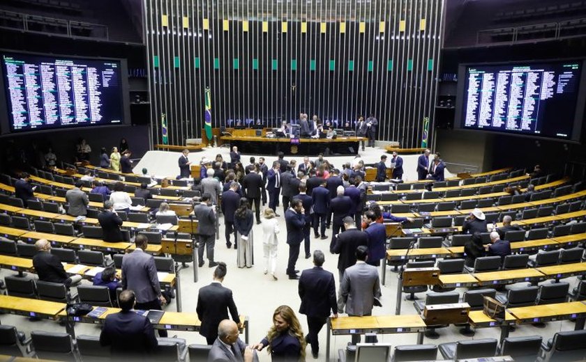 Câmara aprova MP que abre crédito de R$ 1,2 bilhão para órgãos públicos em razão das enchentes no RS; acompanhe