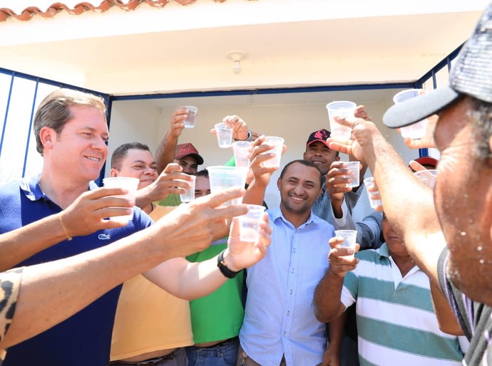 Marx visita obras de abastecimento de água e energia garantidas para o Sertão