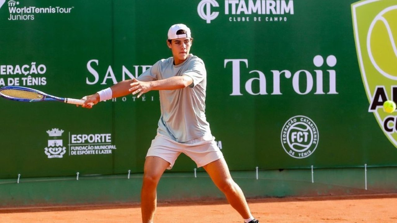Catarinenses brilham no primeiro dia da chave principal da ADK Juniors Cup – 17ª Copa Santa Catarina de Tênis em Itajaí (SC)