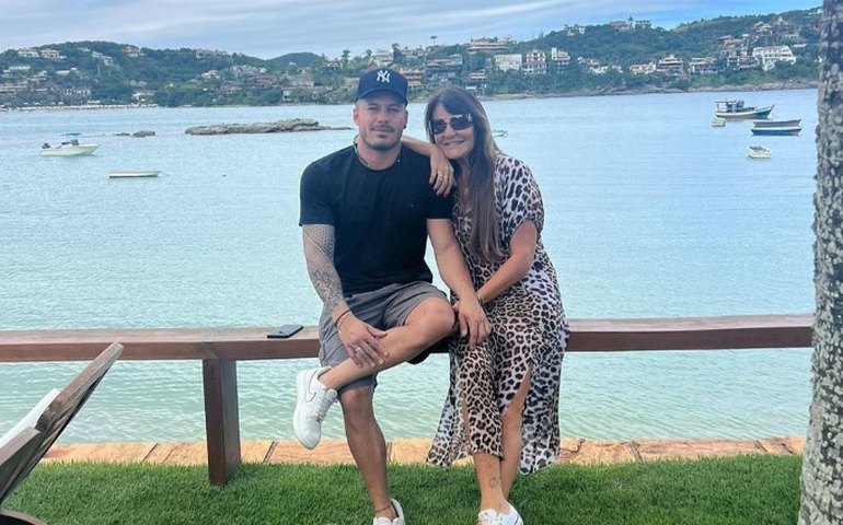 Mãe de Isis Valverde, Rosalba Nable se declara ao novo namorado: 'Te amarei além'