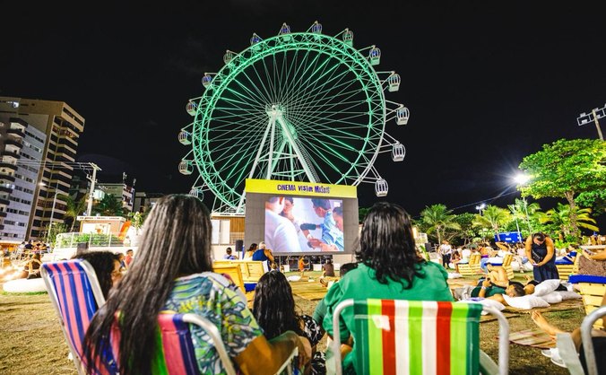 Exibição gratuita acontece na Praça da Roda Gigante (Multieventos) e revela os bastidores do projeto que valoriza a moda autoral e o artesanato alagoano